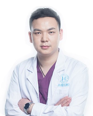 南昌輝煌口腔丁圣剛