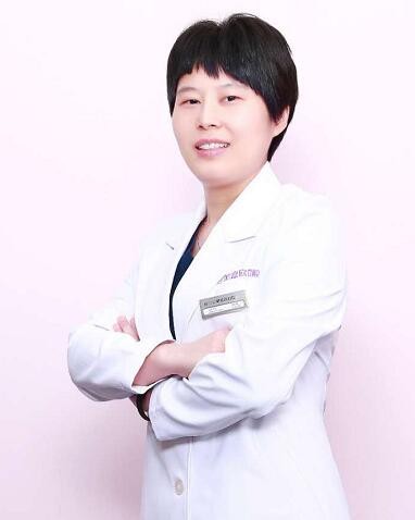 靖江艾齒嘉口腔門診部 朱彩寅