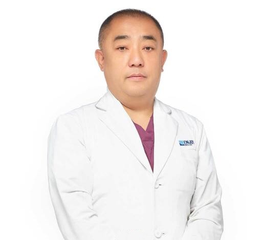 沈陽完佩口腔門診部那彤