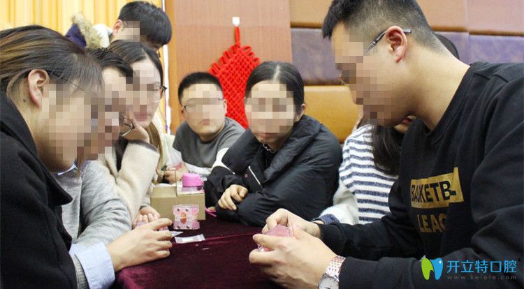 現(xiàn)場模擬正畸支抗釘操作