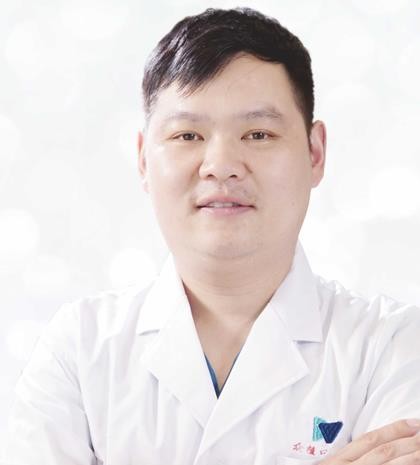漯河眾植口腔門診部 劉坤鵬