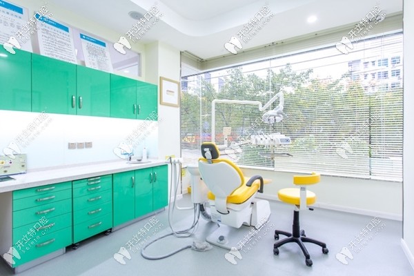 南充美昂口腔引進(jìn)眾多高端牙科設(shè)備
